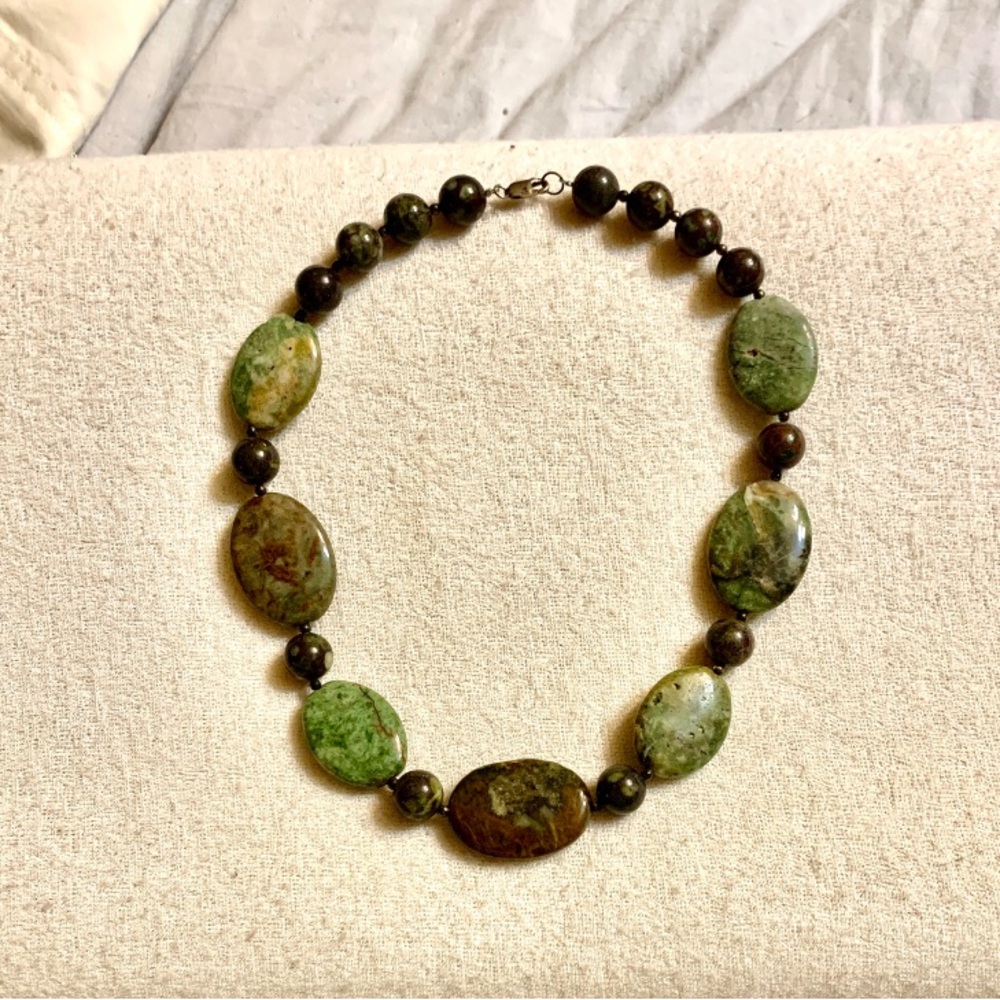 Elegant Green Stone Necklace